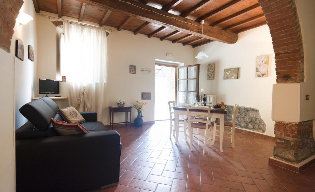 Agriturismo Le Buche Di Viesca เรกเจลโล ภายนอก รูปภาพ