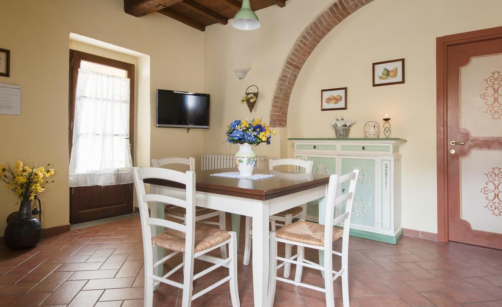 Agriturismo Le Buche Di Viesca เรกเจลโล ภายนอก รูปภาพ